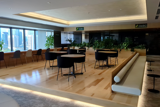 写真：ラウンジ内部